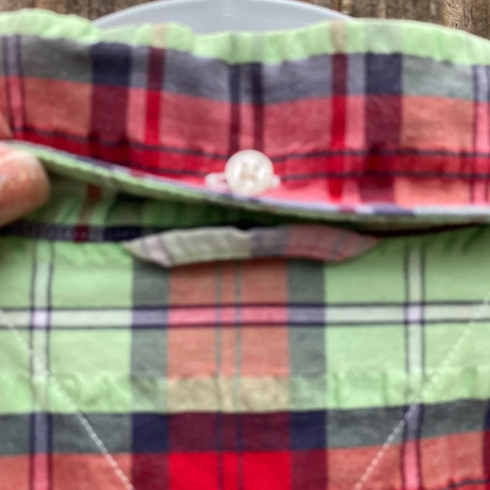 🐳Vintage Tommy Hilfiger Plaid Button Up - Picture 4 of 5